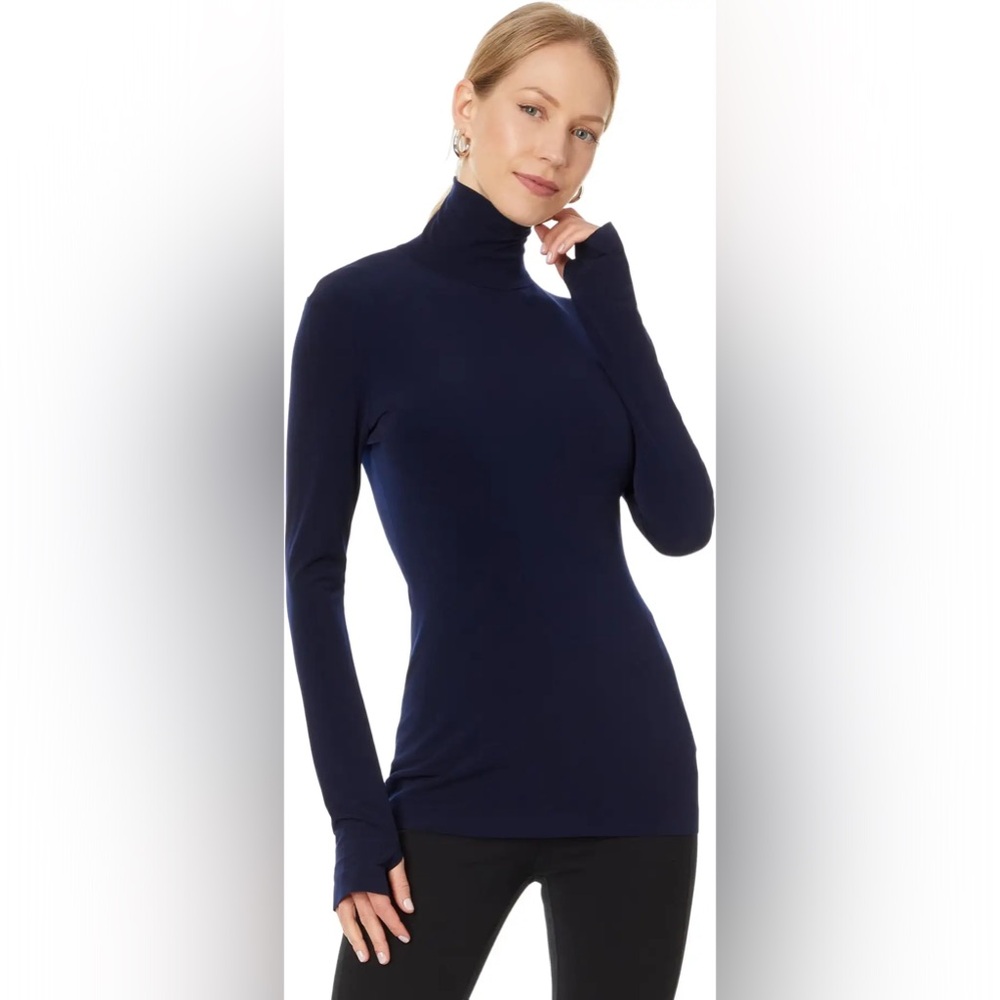 Norma Kamali designer Long Sleeved Turtleneck
Slim Fit, Navy 
Size: Medium